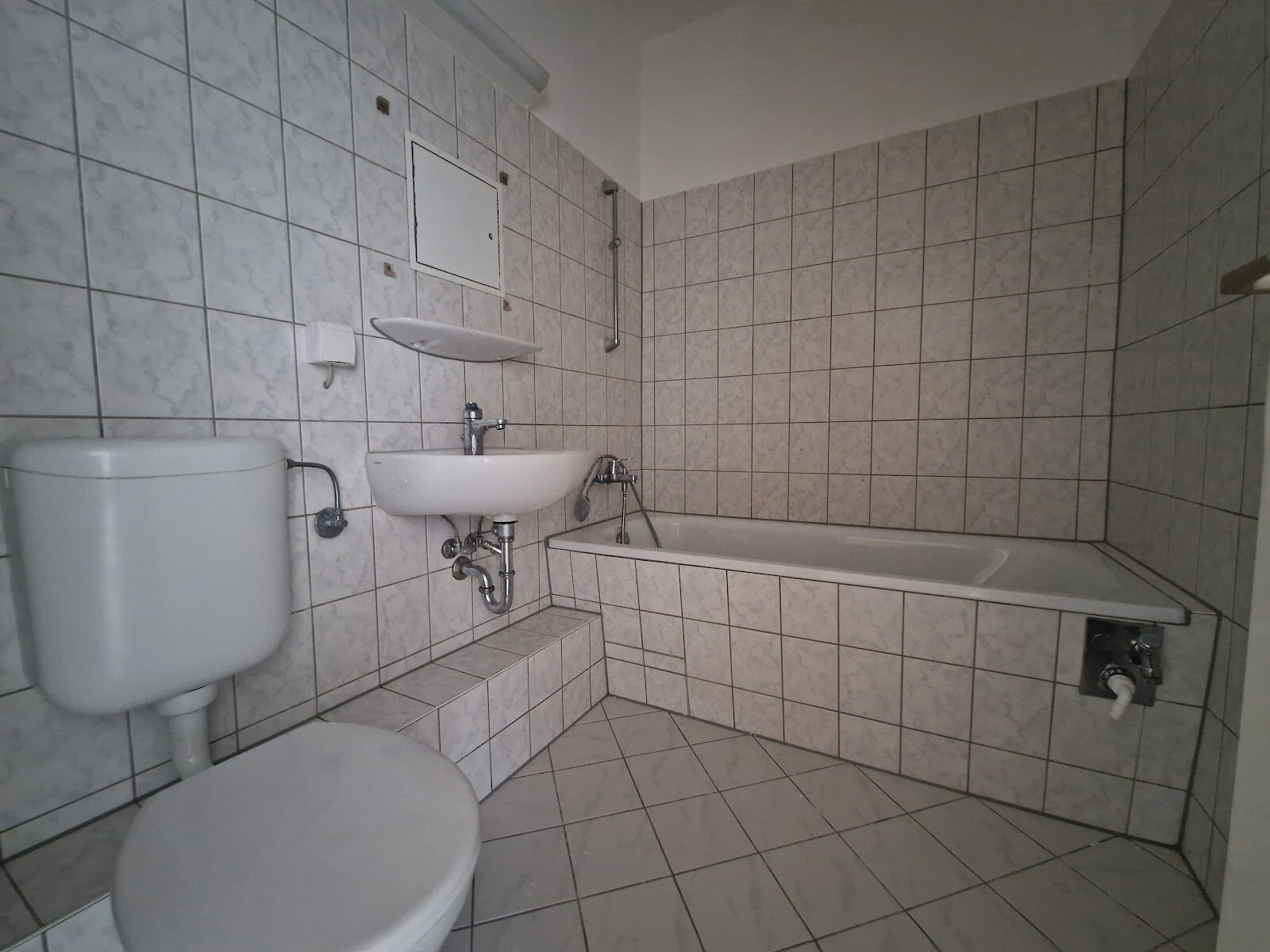 Carl-Schorlemmer-Ring 28, 06122 Halle (Saale)