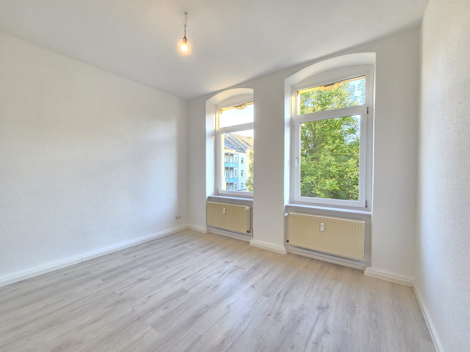 Leonhardtstraße 10, 09112 Chemnitz